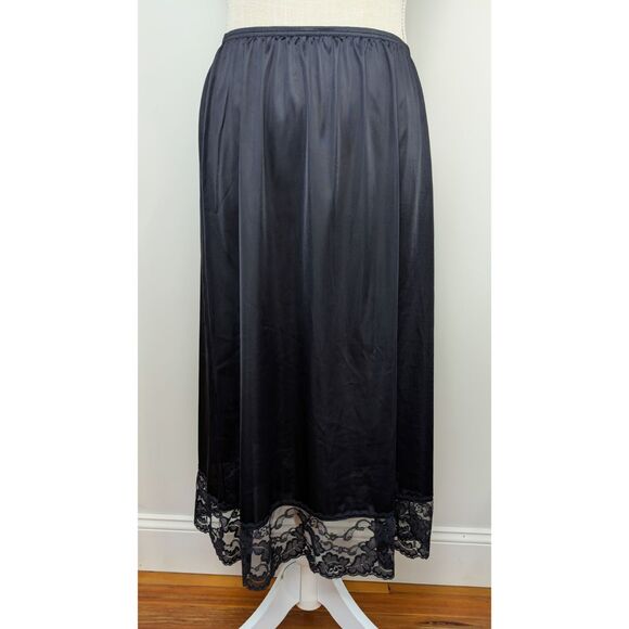 Vassaretta Womens Midi Half Slip Skirt 2XL Black Wide Lace Trim 100% Nylon Silky - Picture 1 of 6